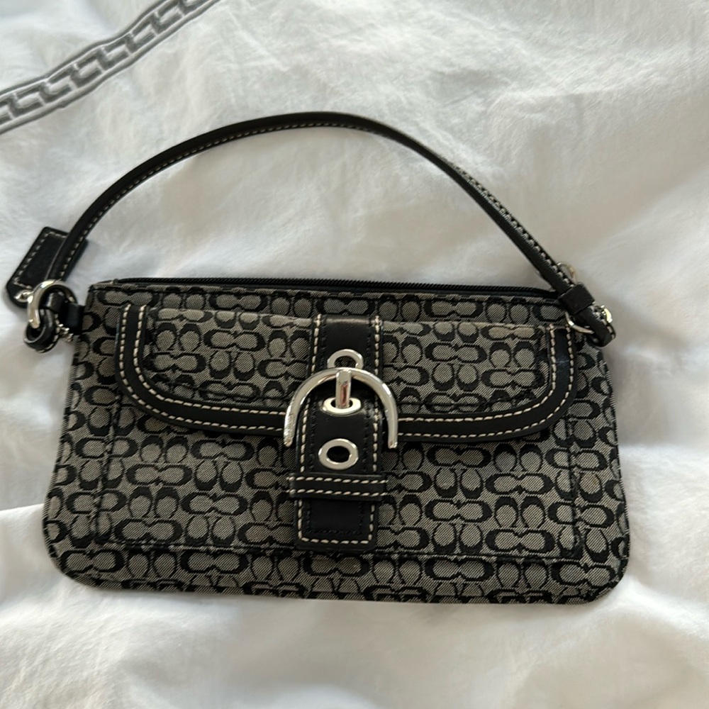 Almost New Black Coach Wristlet/Purse - 2 in 1
